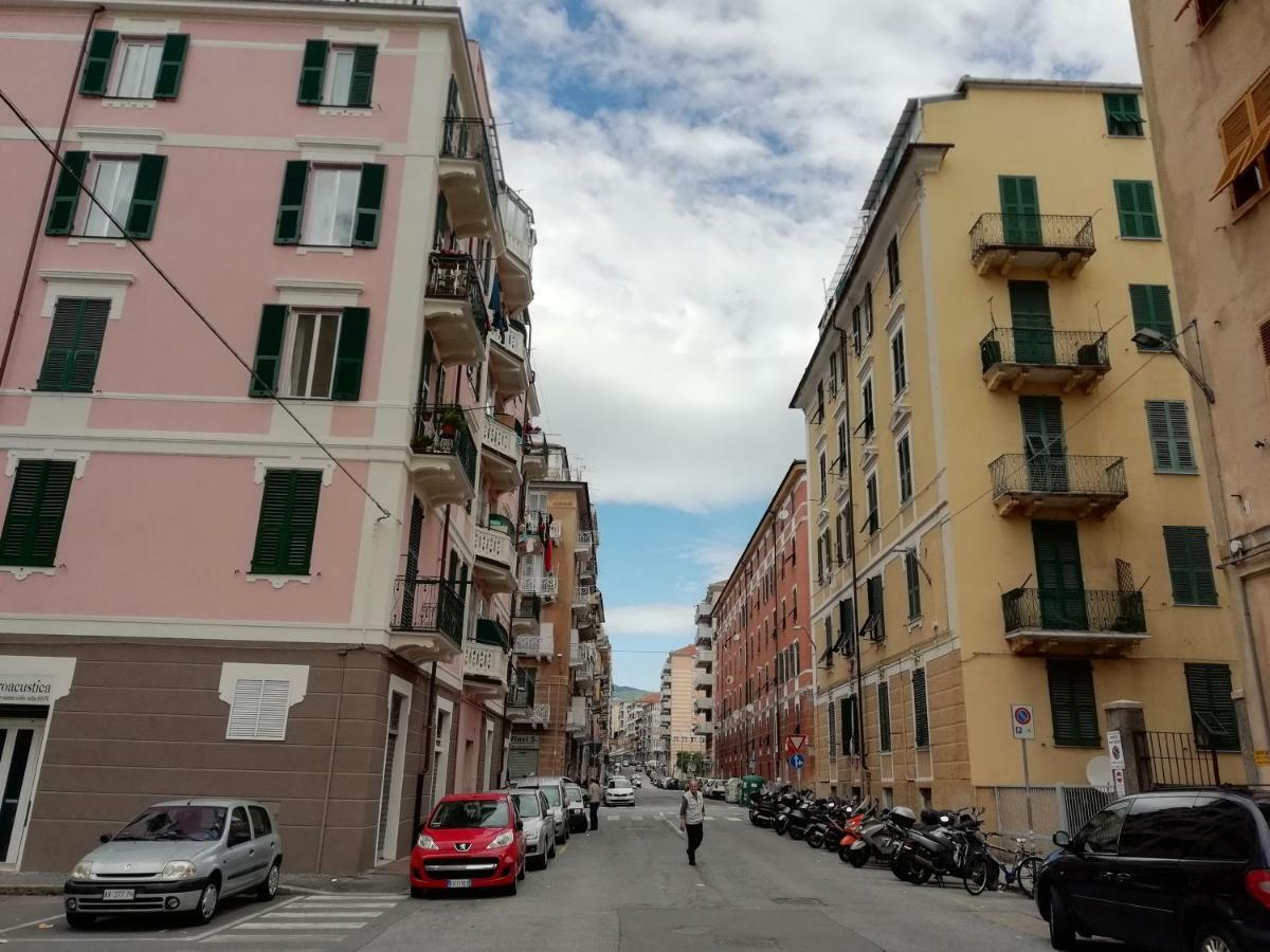 Appartamento Indipendente A Due Passi Dal Centro Savona Buitenkant foto